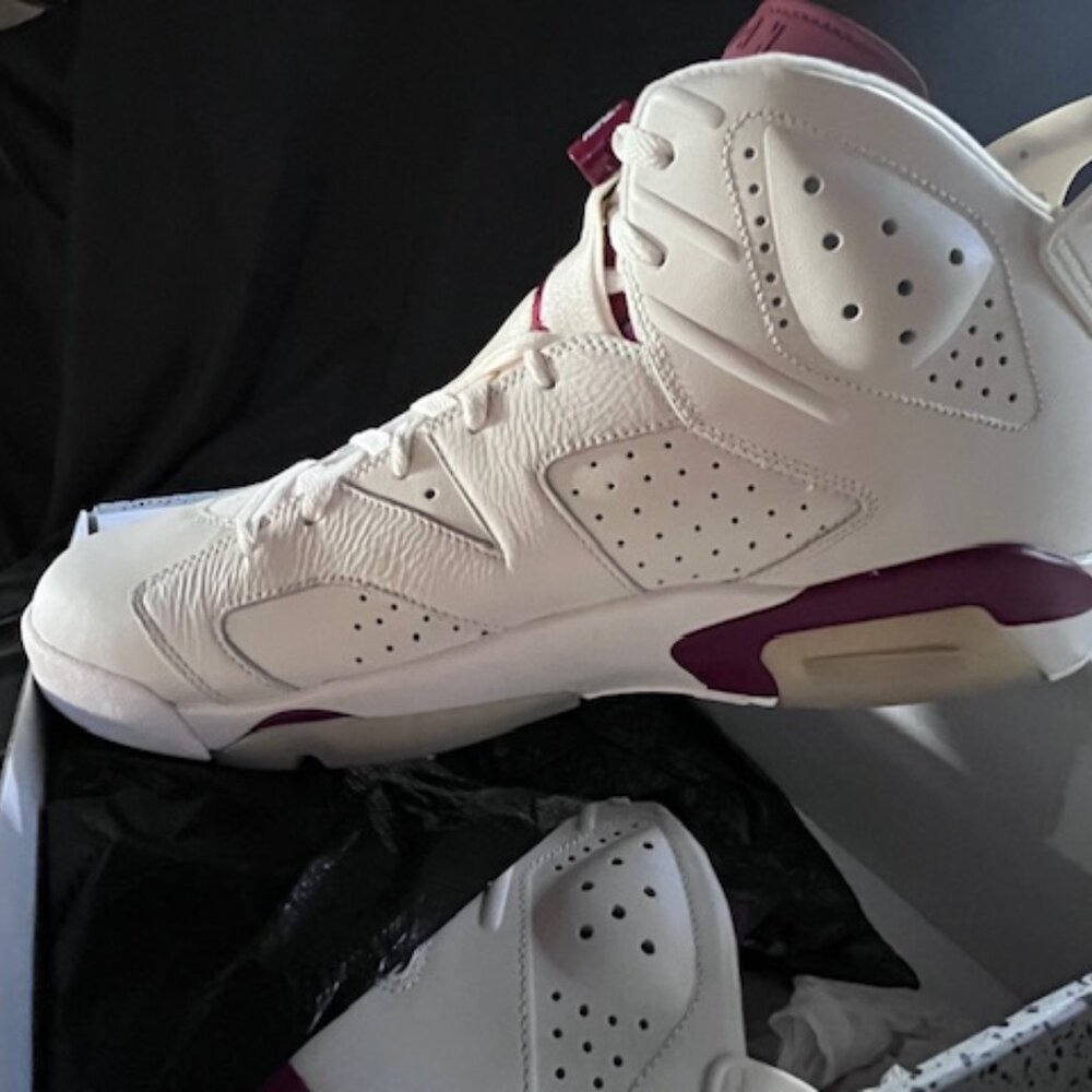 Air Jordan 6 Retro White/Maroon